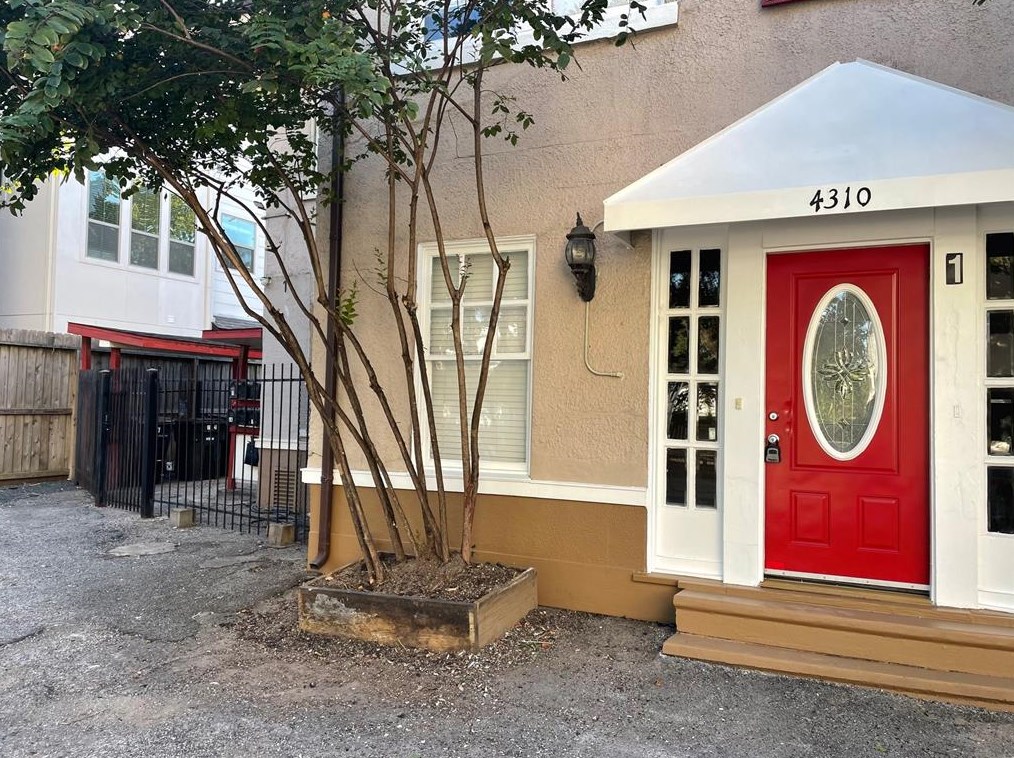 4310 Mt Vernon St #1, Houston, TX 77006