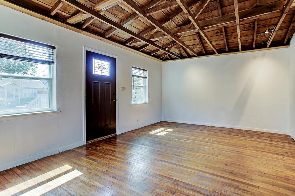 2619 Oxford St, Houston, TX 77008-2246