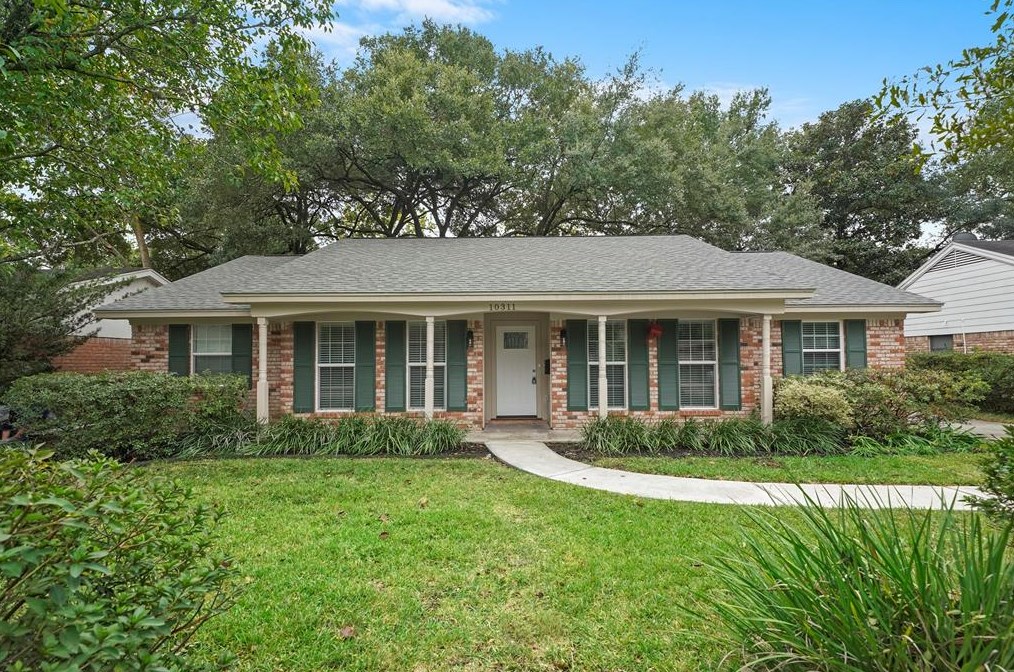 10311 Londonderry Dr, Houston, TX 77043