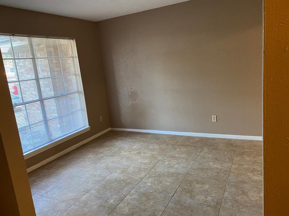 24611 Long Trail Ln, Huffman, TX 77336