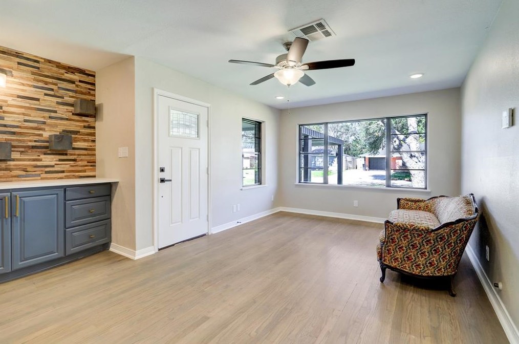 718 43rd St, Houston TX  77018-4402 exterior