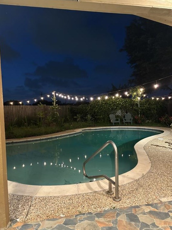 16918 Blue Mist Cir, Sugar Land TX  77498-4816 exterior