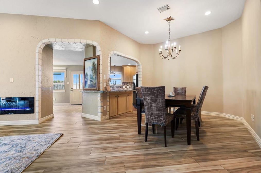 16918 Blue Mist Cir, Sugar Land TX  77498-4816 exterior