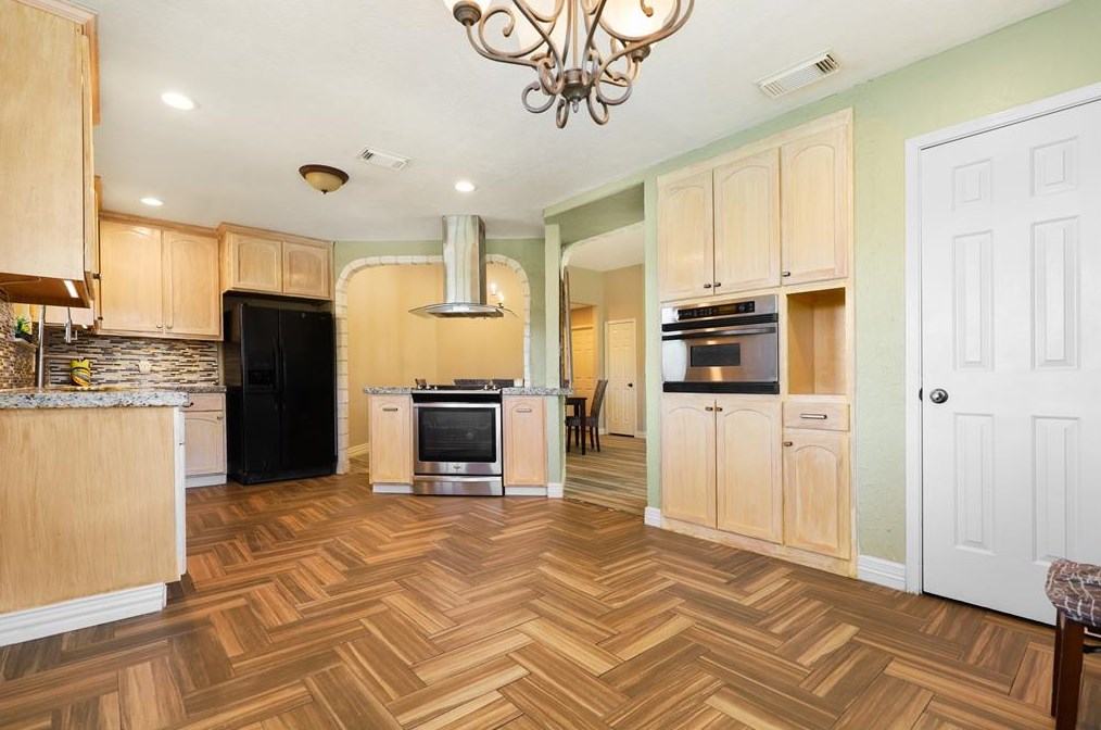 16918 Blue Mist Cir, Sugar Land TX  77498-4816 exterior