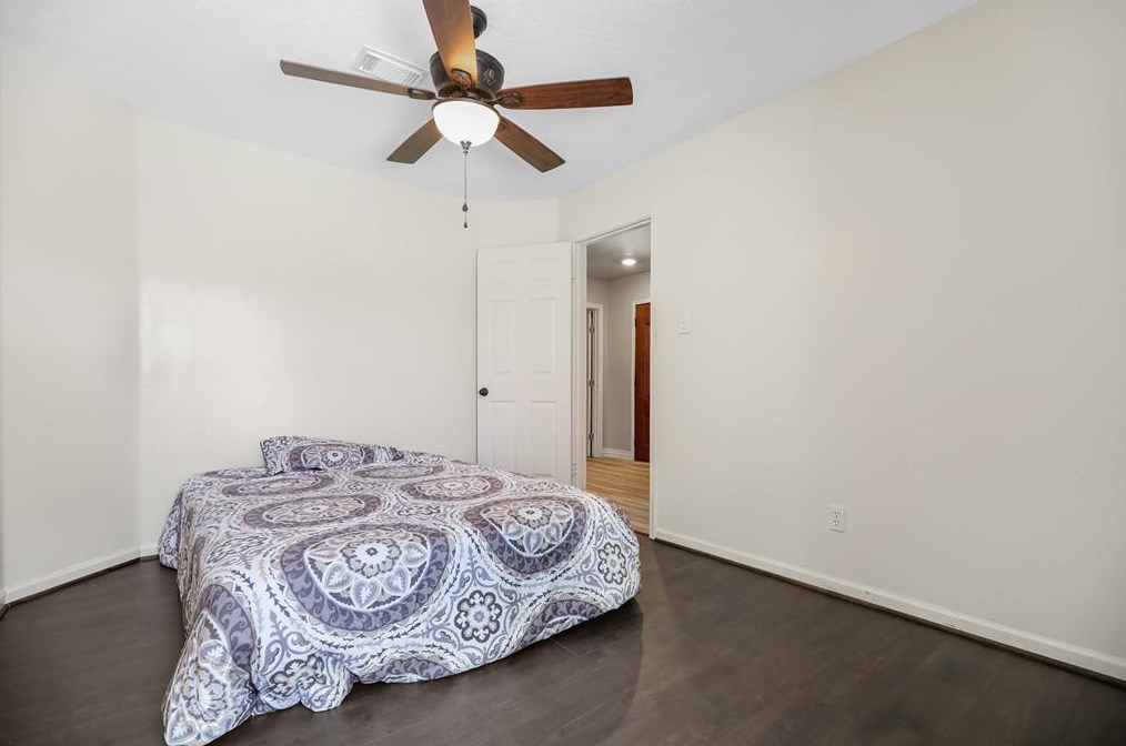 16918 Blue Mist Cir, Sugar Land TX  77498-4816 exterior