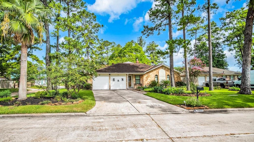 2803 Wood River Dr, Spring TX  77373-6553 exterior