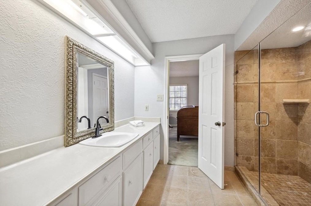 5430 Havenwoods Dr, Houston TX 77066-2522 exterior