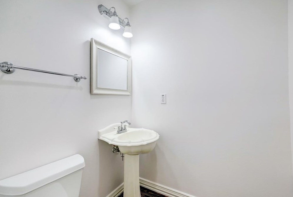 4720 Cashel Cir, Houston TX  77069-3504 exterior