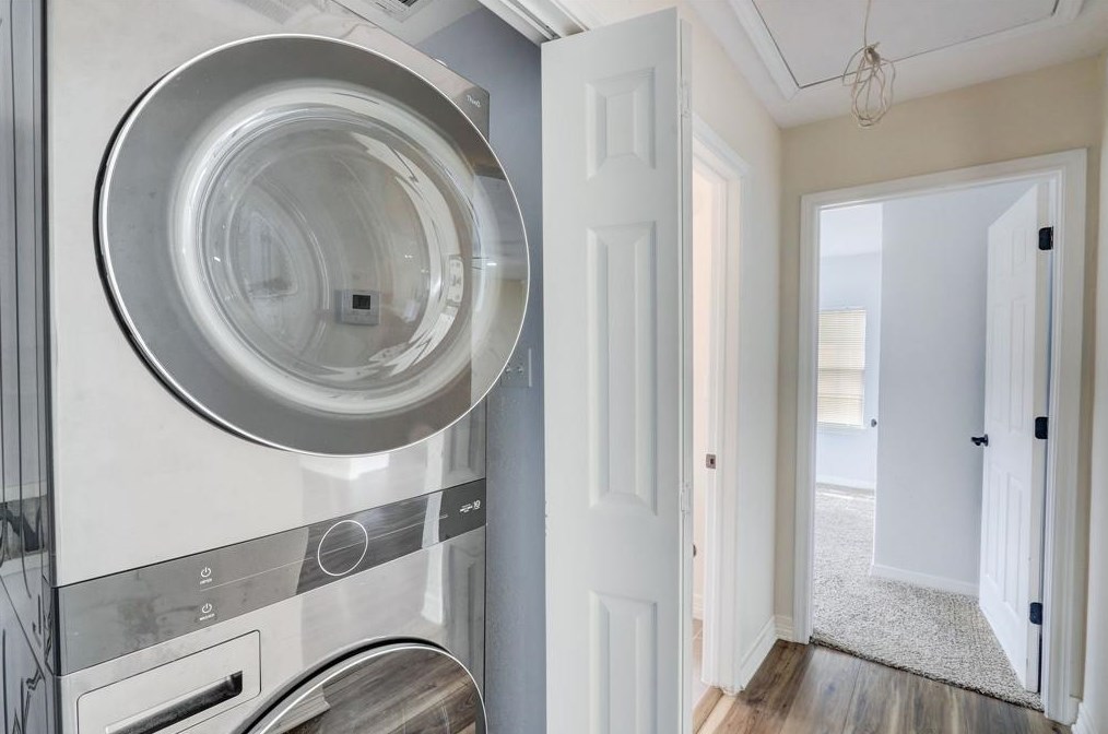 10413 Wolbrook, Houston TX  77016-3207 exterior