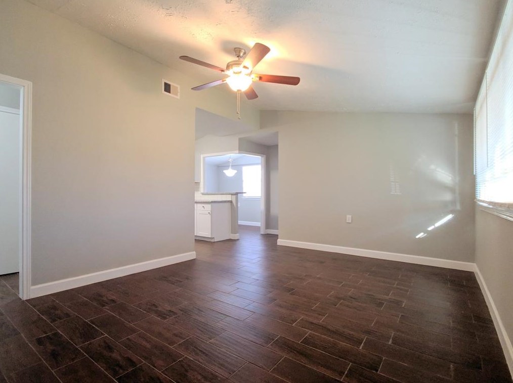 3522 Bloomfield St, Houston, TX 77051