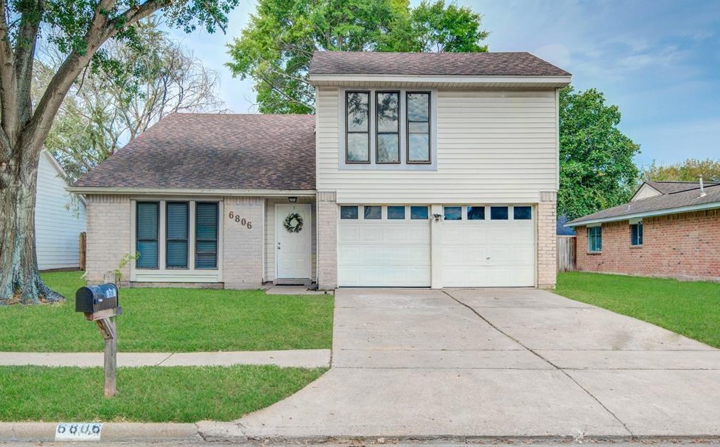6806 Los Tios Dr, Houston, TX 77083-1232