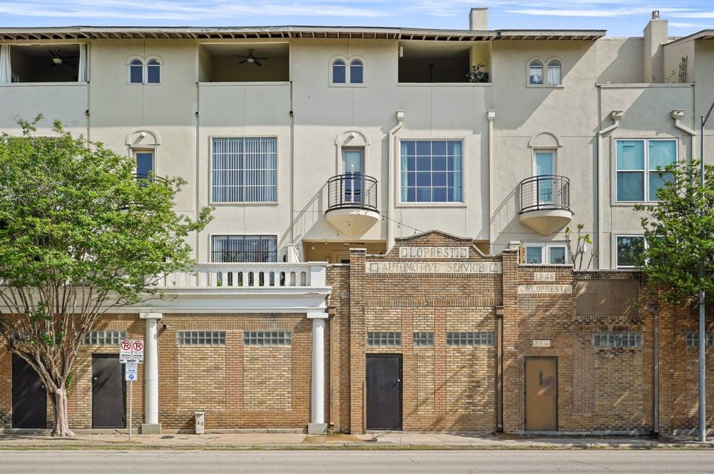 2602 Washington Ave, Houston TX  77007-6097 exterior