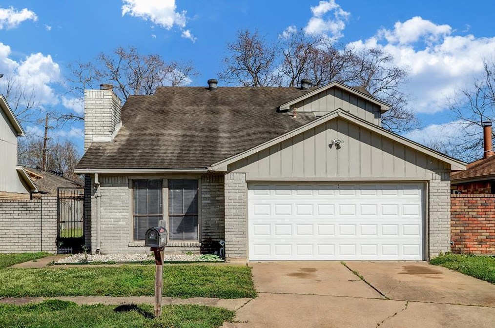 10742 Buffalo Bend Dr, Houston, TX 77064