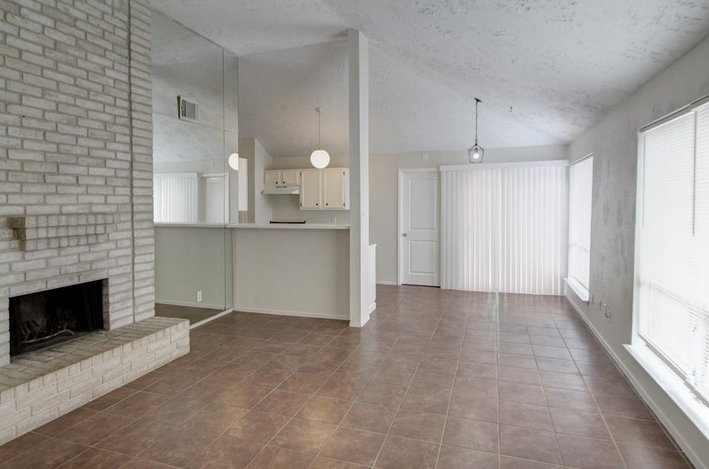 5410 Rivergate Dr, Spring, TX 77373