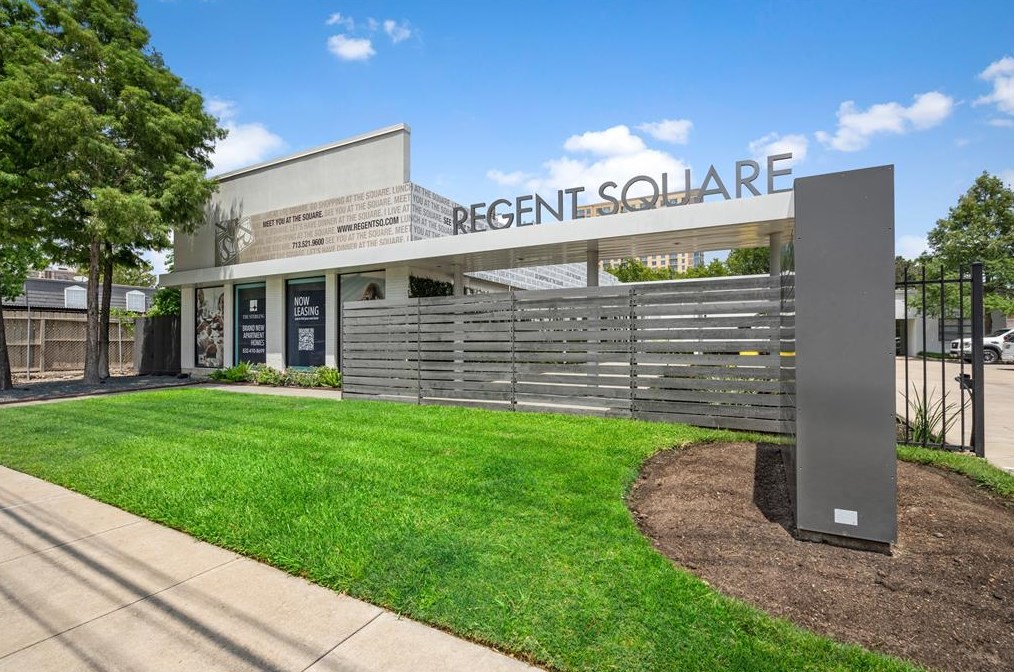 1017 Gross St, Houston TX  77019-3711 exterior