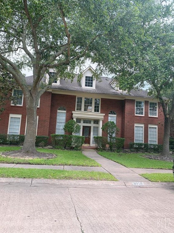 3718 Stockbridge Dr, Sugar Land, TX 77479