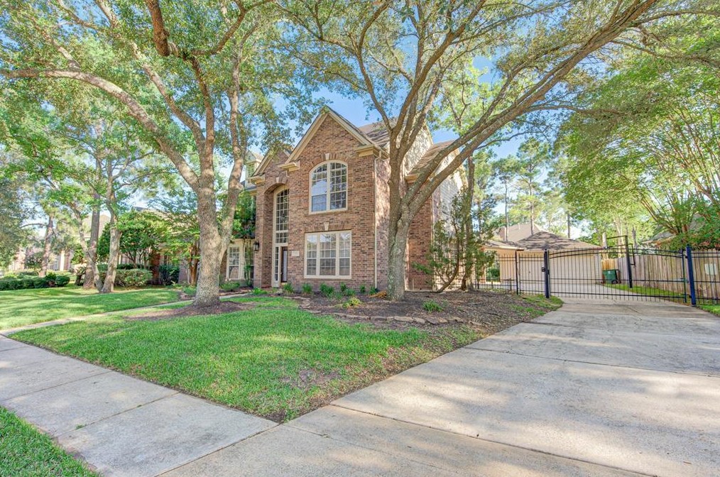 4318 Water Elm Way, Houston, TX 77059-3238