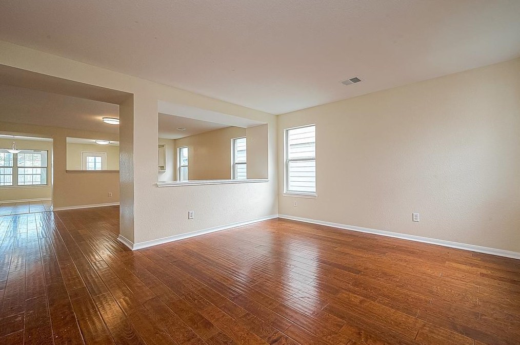 15230 Lynford Crest Dr, Houston, TX 77083