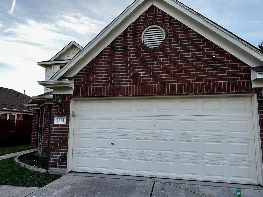 1375 Hitchin Ln, Channelview, TX 77530