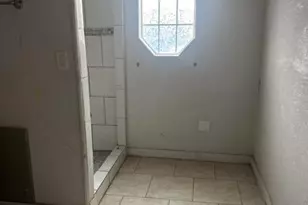 2413 Leal St, San Antonio, TX 78207 - Photo 8