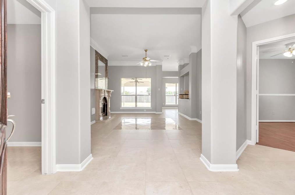 15211 Oak Ter Dr, Houston TX  77082-4026 exterior
