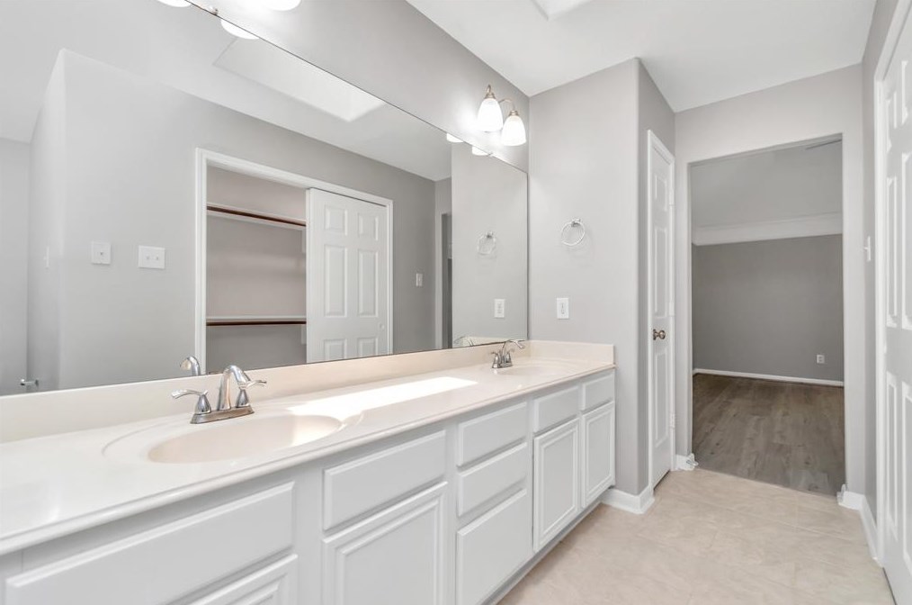 15211 Oak Ter Dr, Houston TX  77082-4026 exterior