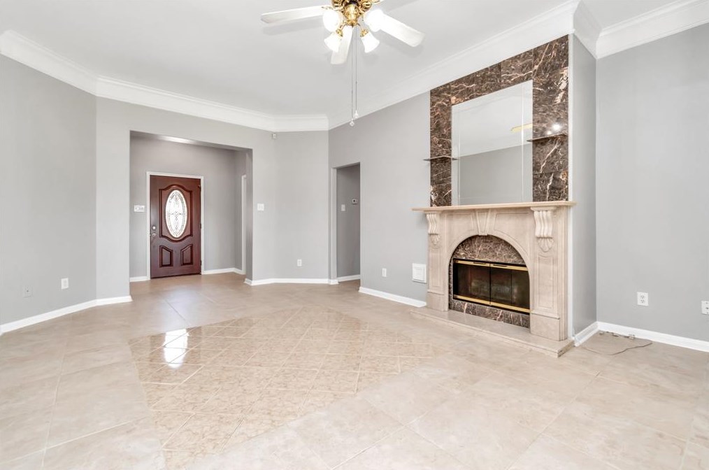 15211 Oak Ter Dr, Houston TX  77082-4026 exterior