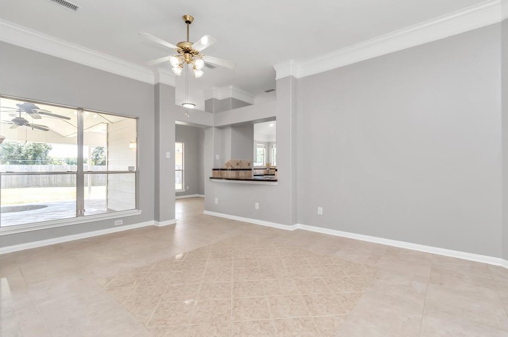 15211 Oak Ter Dr, Houston TX  77082-4026 exterior