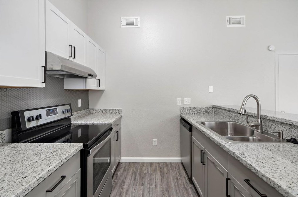 12602 Hickory Bend Dr, Houston, TX 77070