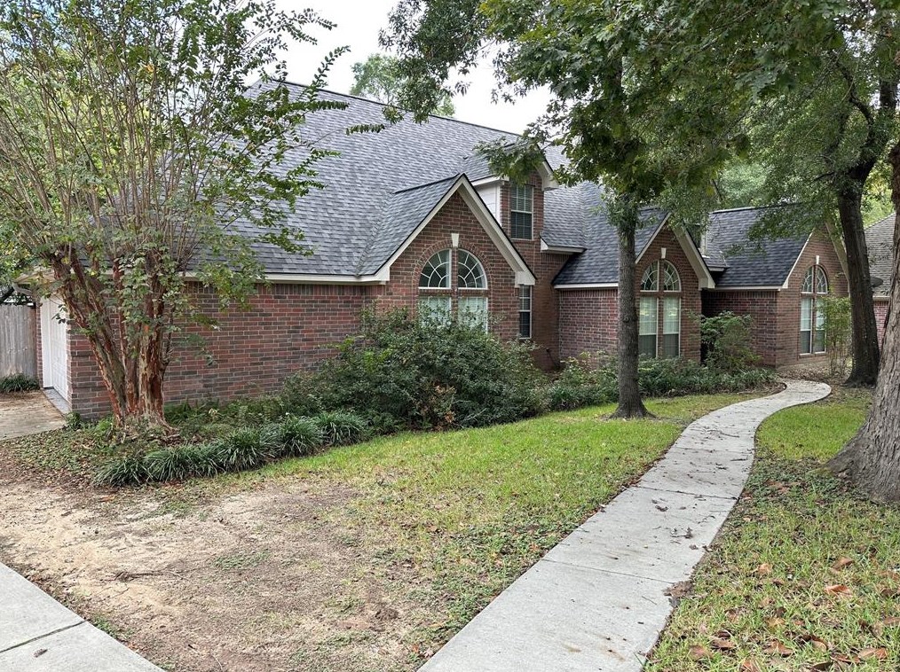 2 Condor Ct, Conroe, TX 77304