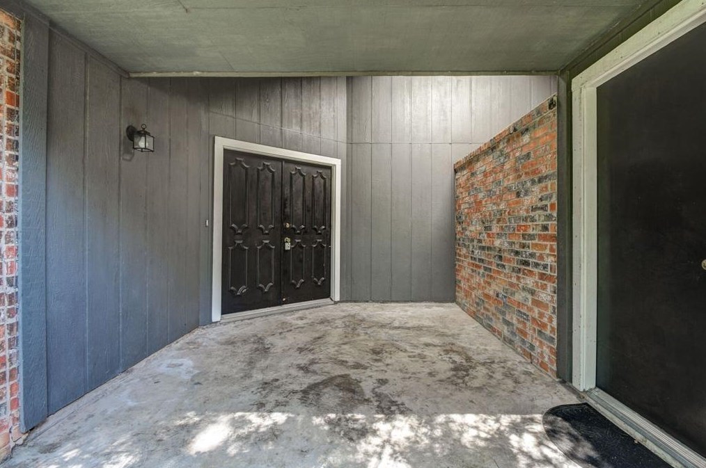 326 Edgeton Ct, Houston, TX 77015-2102