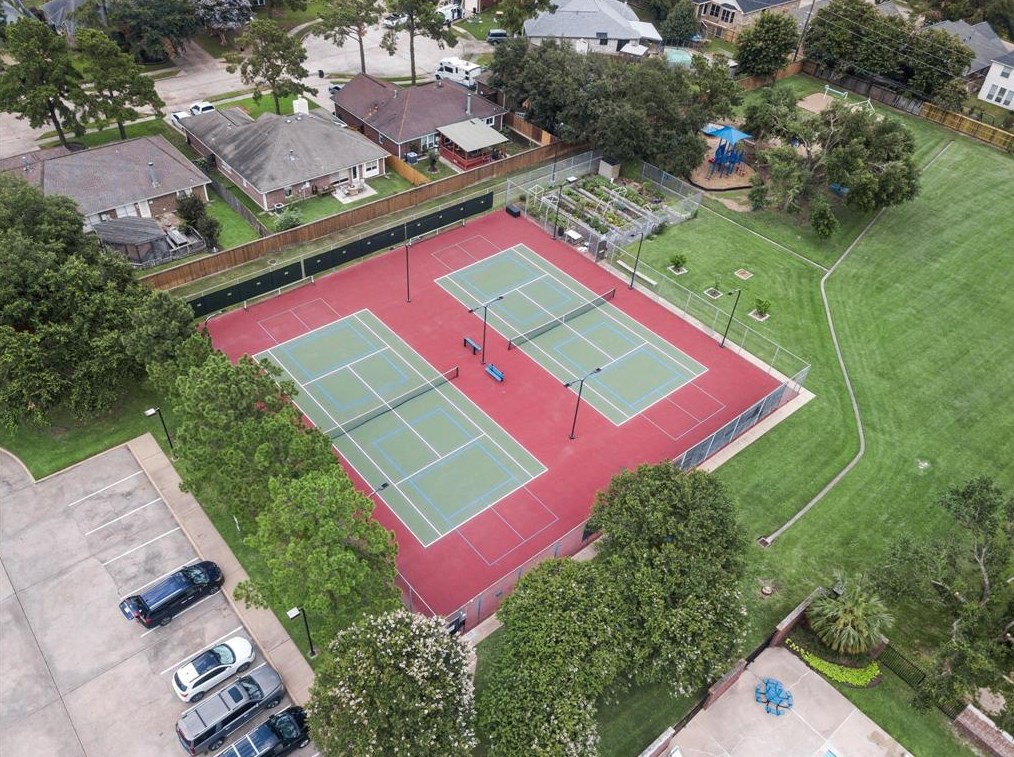 17807 Stoney Glade Ct, Houston TX  77095-4446 exterior