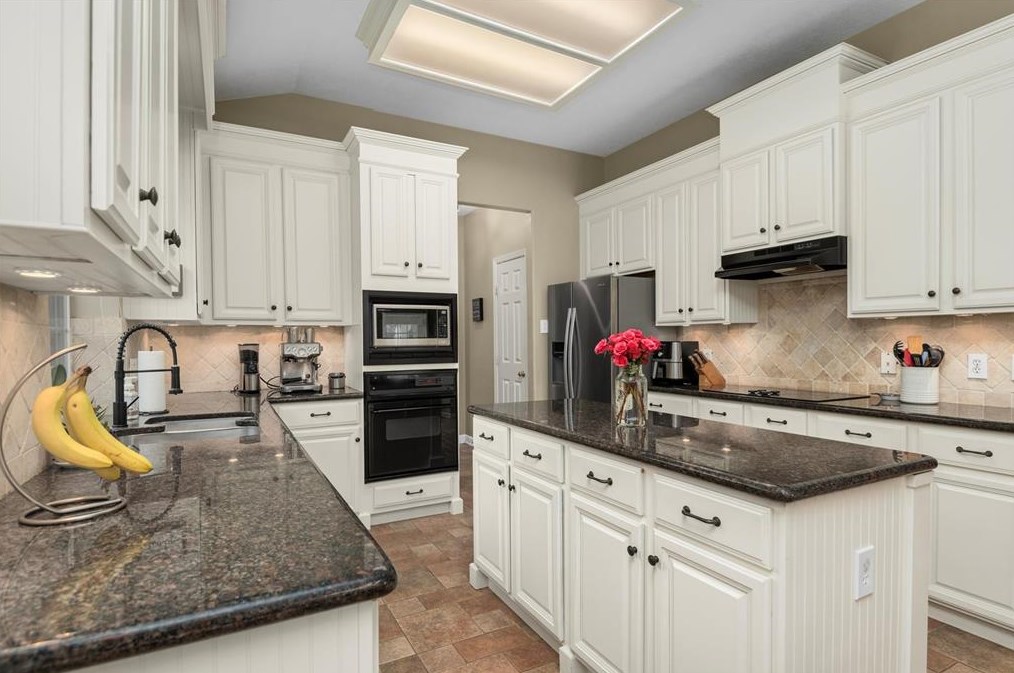 17807 Stoney Glade Ct, Houston TX  77095-4446 exterior