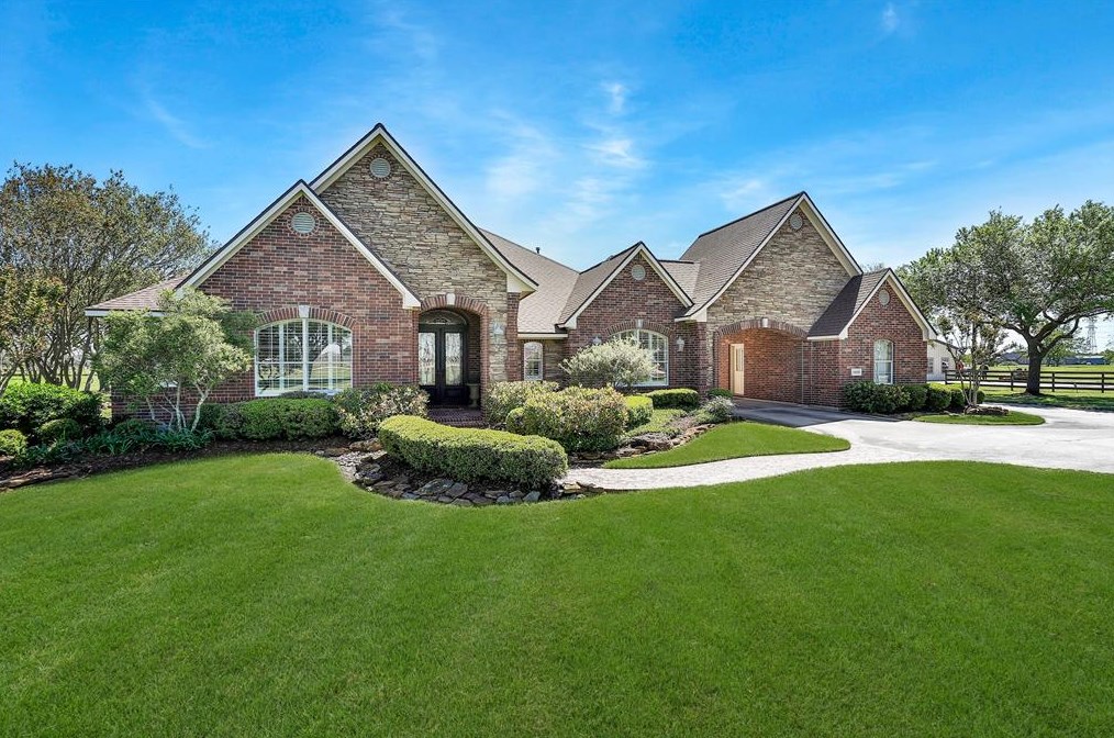 14520 Bohemian Hall Rd, Crosby, TX 77532-6033