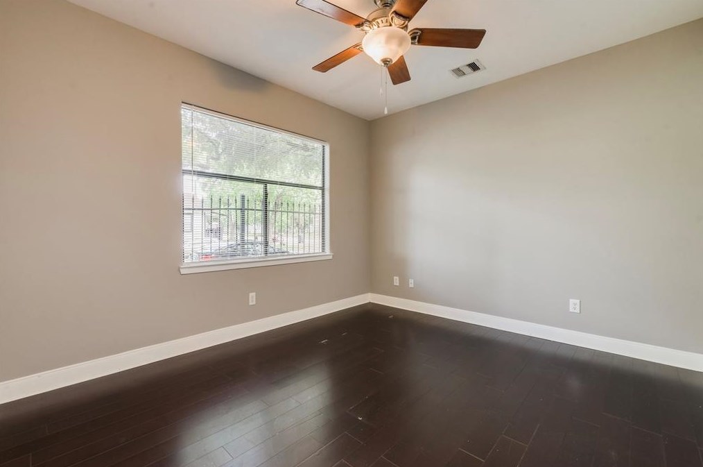1436 Ennis St, Houston TX  77003-4612 exterior