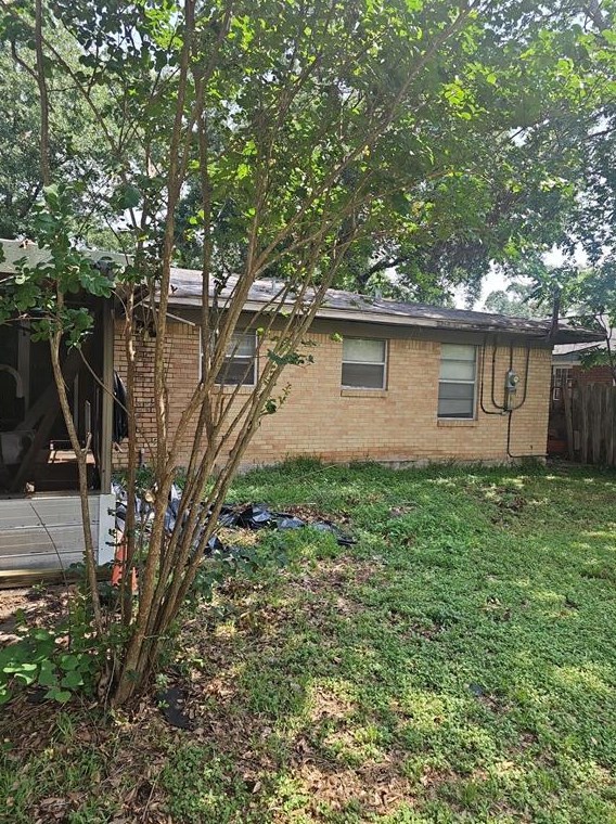 5401 Libbey Ln, Houston, TX 77092-5209