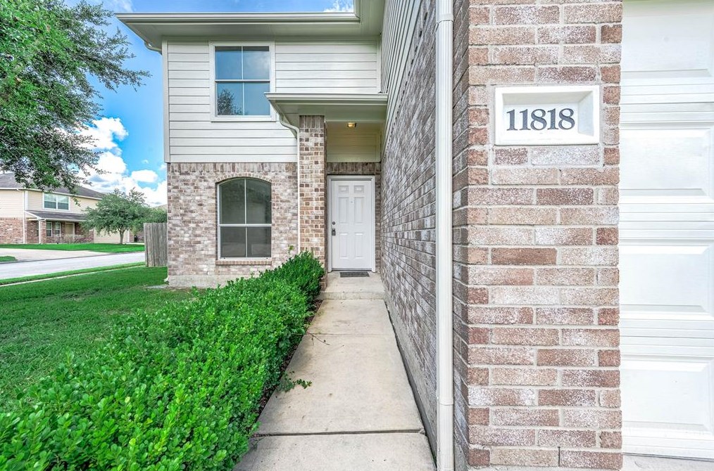 11818 Kingdom Come Pl, Houston, TX 77048-2731