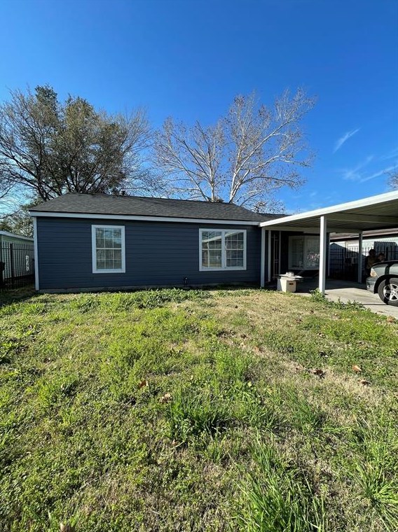 6721 Midfield Dr, Houston, TX 77092-4626