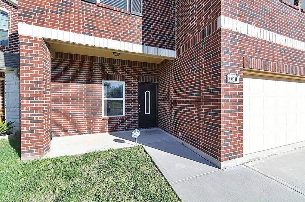 2410 Ranna Ct, Sugar Land, TX 77498