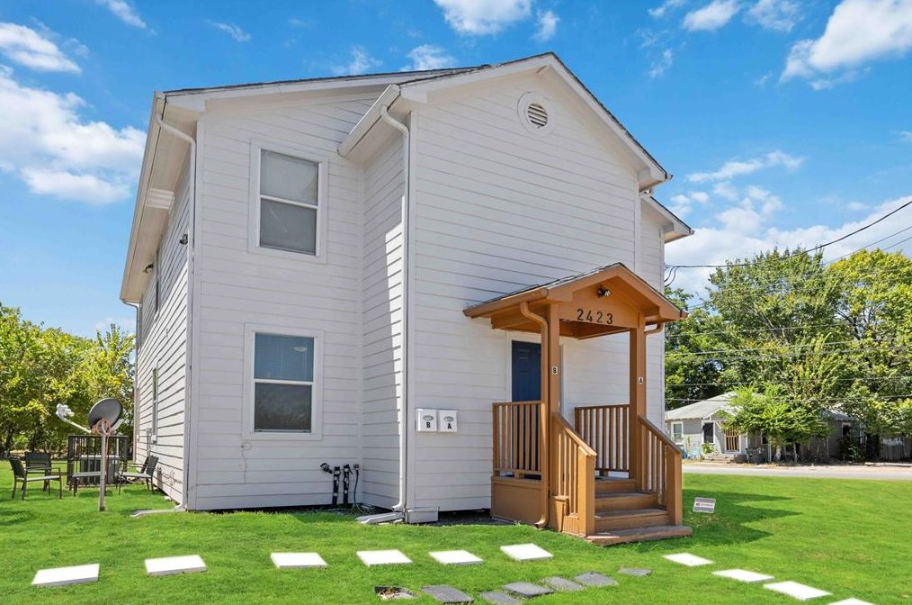 2423 Lucas St, Houston, TX 77026-6620