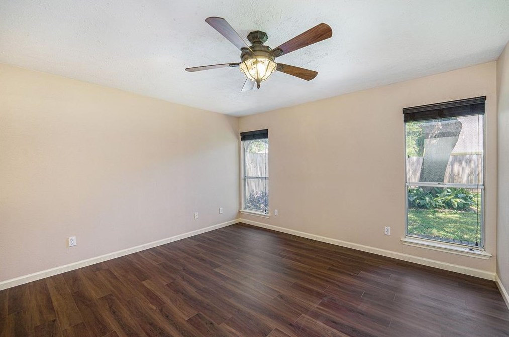 2402 Pebbledowne Cir, Sugar Land TX 77478-6079 exterior