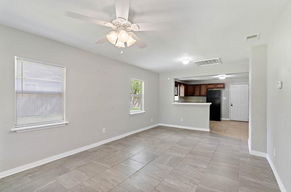 1007 Roosevelt St, La Marque, TX 77568