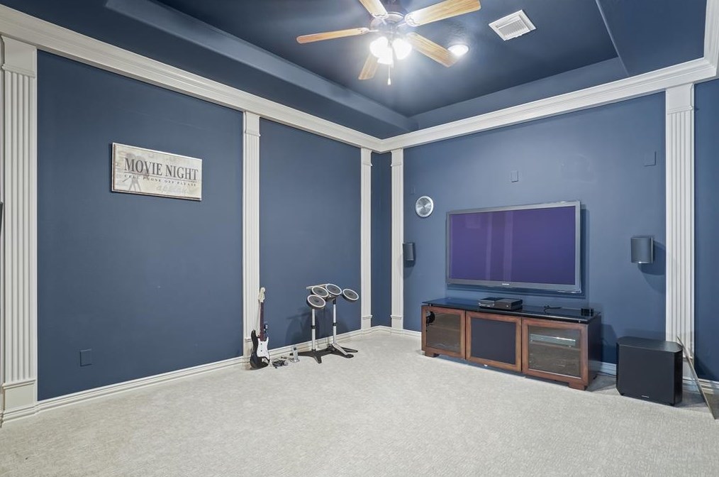 13203 Msn Vly Dr, Houston TX  77069-2520 exterior