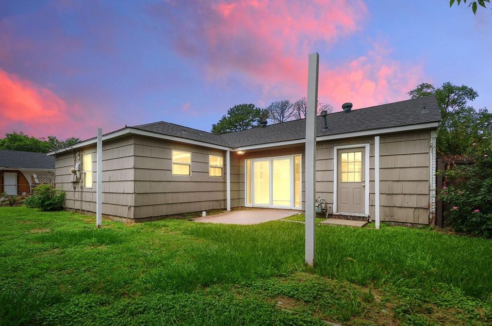 12403 Atwell Dr, Houston, TX 77035-5511
