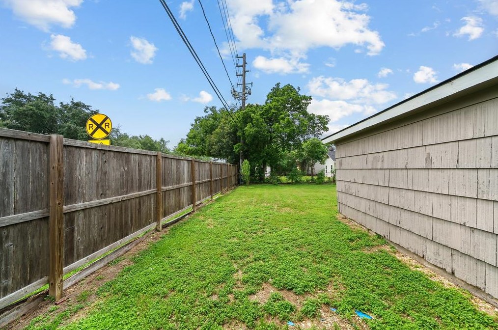 12403 Atwell Dr, Houston TX  77035-5511 exterior