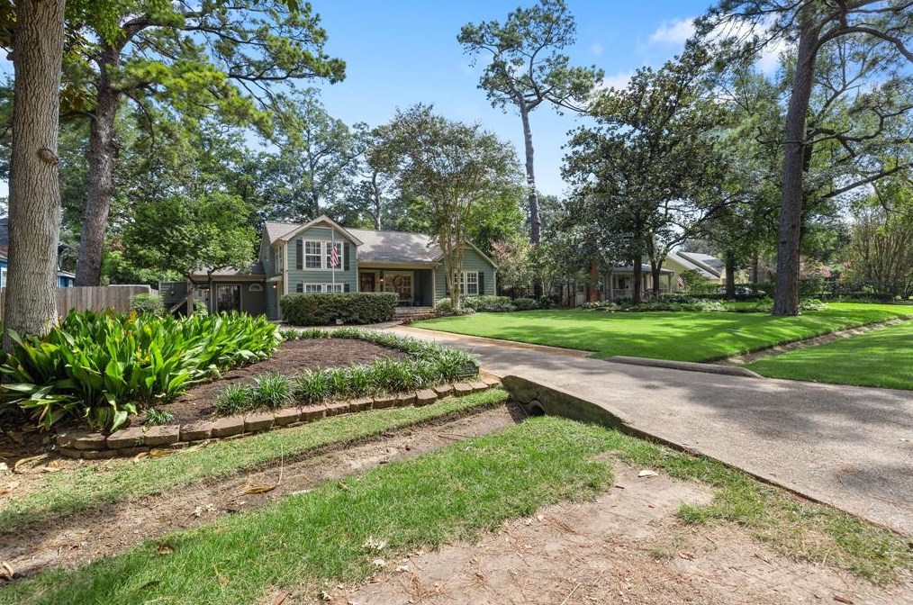 320 33rd St, Houston, TX 77018-7604