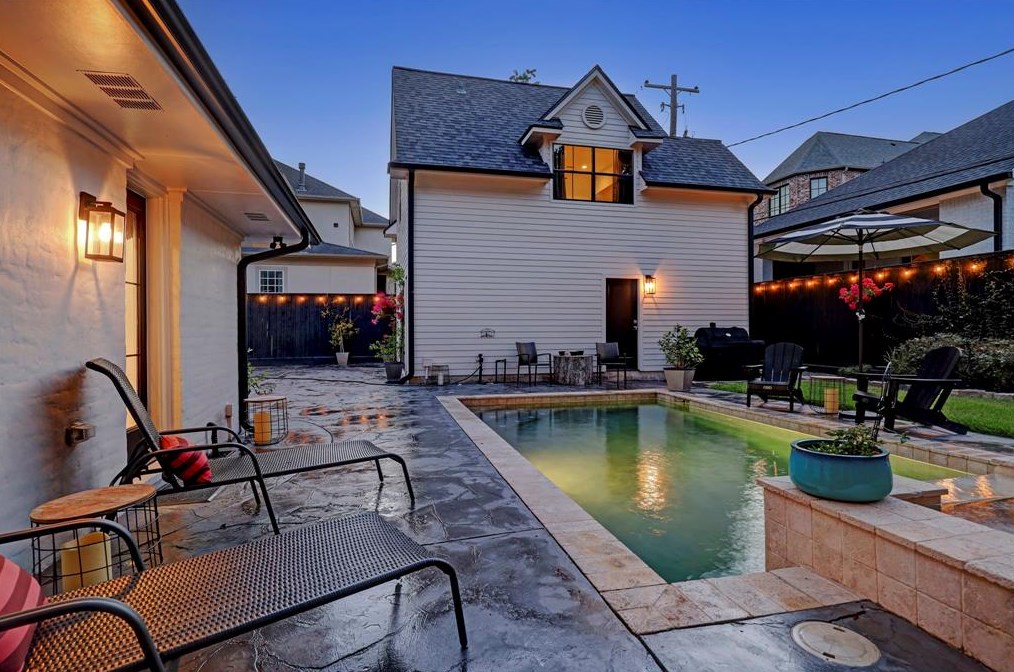 3622 Durness Way, Houston TX  77025-2518 exterior