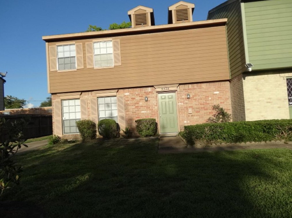5524 Deep Forest Dr, Houston, TX 77092