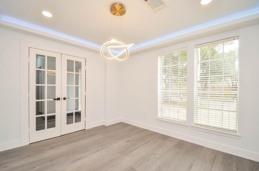 8607 Village Ter, Houston, TX 77040-7602