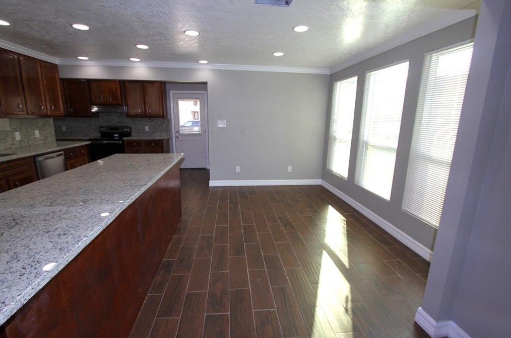 4326 Regency Villa Dr, Houston, TX 77084